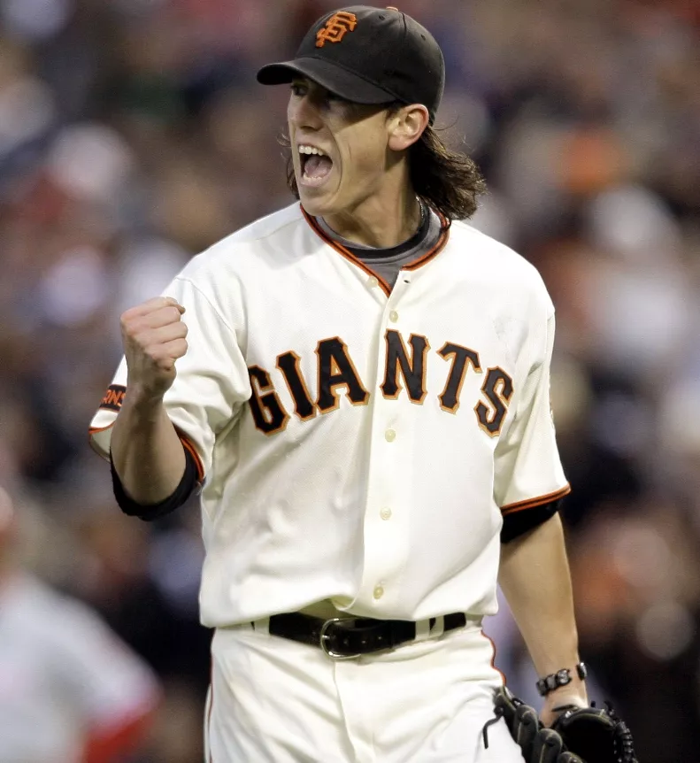 Los Gigantes han tratado de localizar a Tim Lincecum, pero no lo encuentran