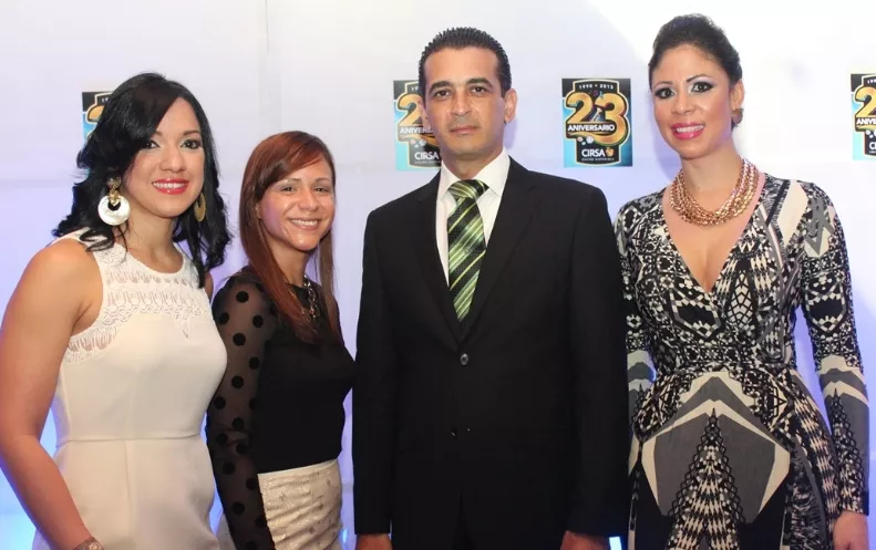 Aimee Navarro, Yamel Guzmán, Fidel Cabrera y Sabrina Peynado.