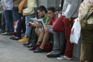 La búsqueda informal de empleo afecta a países en desarrollo, dice experta