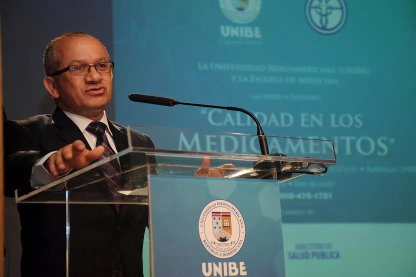 Freddy  Hidalgo, ministro de Salud Pública
