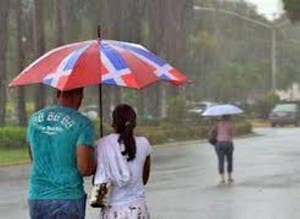 Aguaceros continuarán por incidencia de vaguada