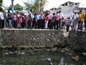 Presidente autoriza encajonamiento y canalización de cañada de Los Platanitos, Haina