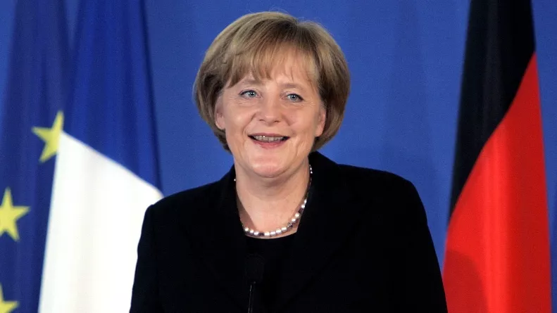 Generosidad de Merkel alienta a los refugiados