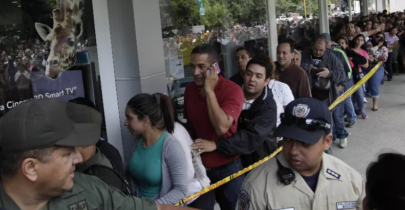 En Caracas hubo robo de   tiendas