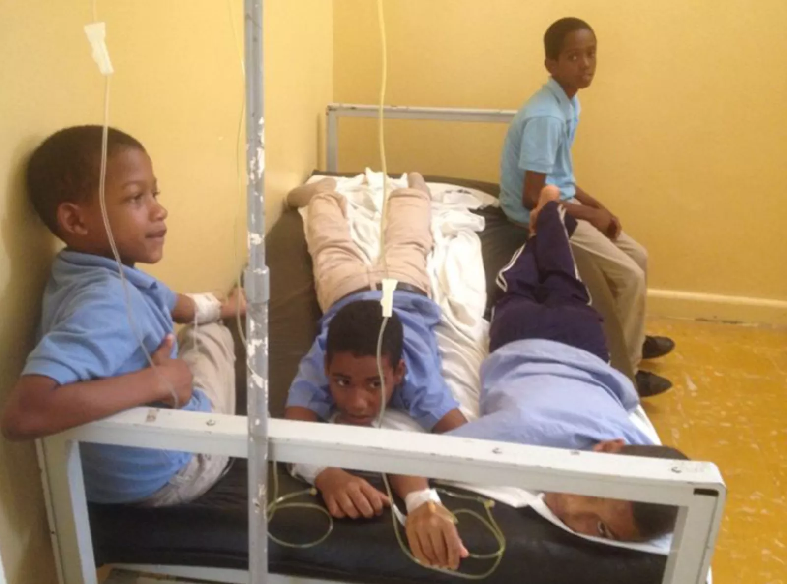 estudiantes intoxicados