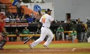 Peguero conduce a Gigantes a séptimo triunfo seguido venciendo 3 x 2 a las Estrellas