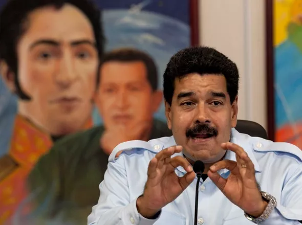 Maduro aprueba leyes para controlar precios productos y poner límite a las ganancias