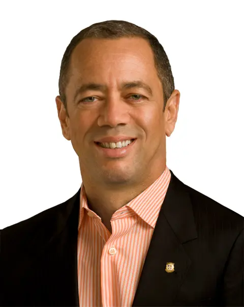 Rubén Darío Cruz es reelecto como vocero del PLD en el Senado