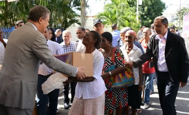 Leonel    Fernández