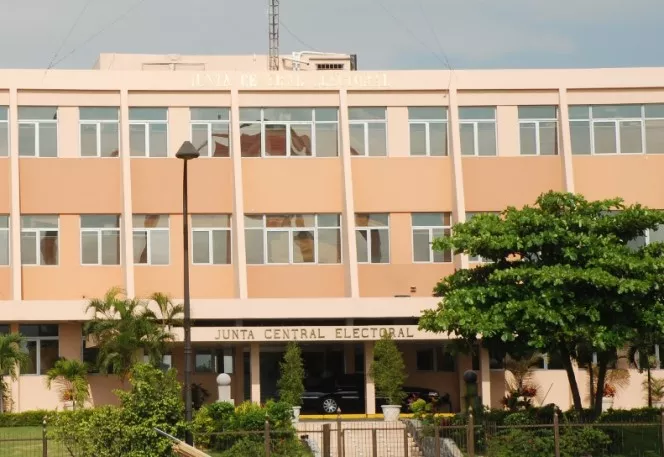 16_Nacionales_8_02,p01