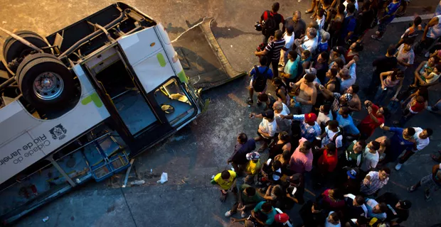 Brasil: 14 muertos en accidente de autobús 