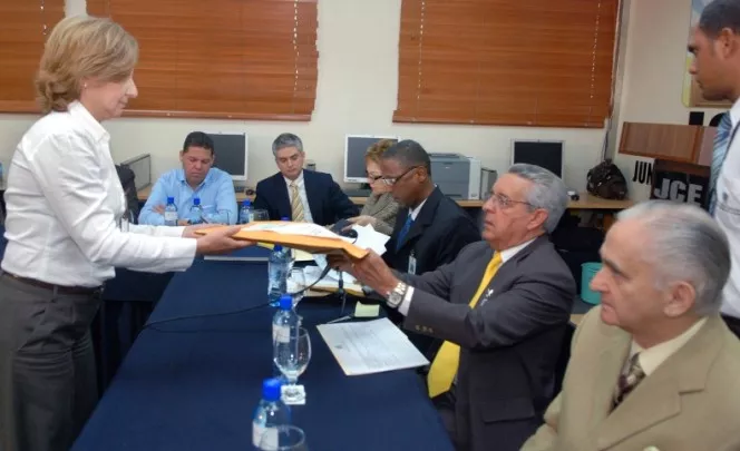 18 NACIONALES 16-1,p01