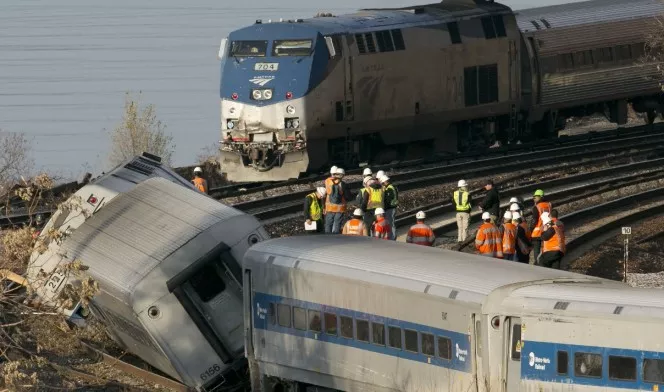 NUEVA YORK-DESCARRILAMIENTO