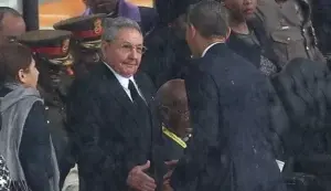 Raúl le dijo a Obama: «Yo soy Castro», revela Fidel en elogio a Mandela