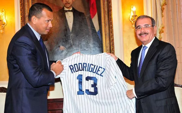 Alex Rodríguez y Danilo Medina