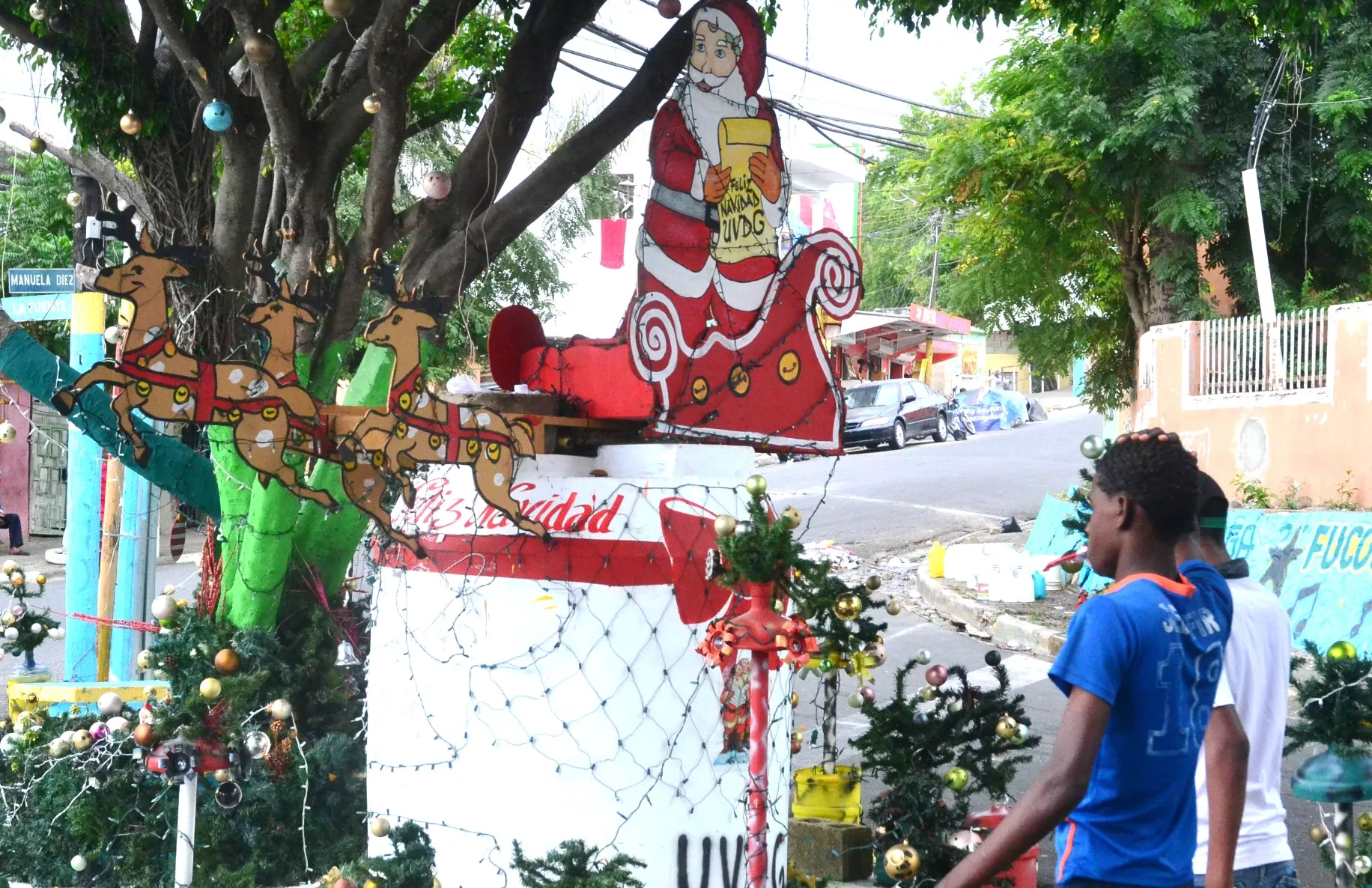 Cambio en la Tradicion Navideña. En Foto: Doña Pura. foto: Elieser Tapia.