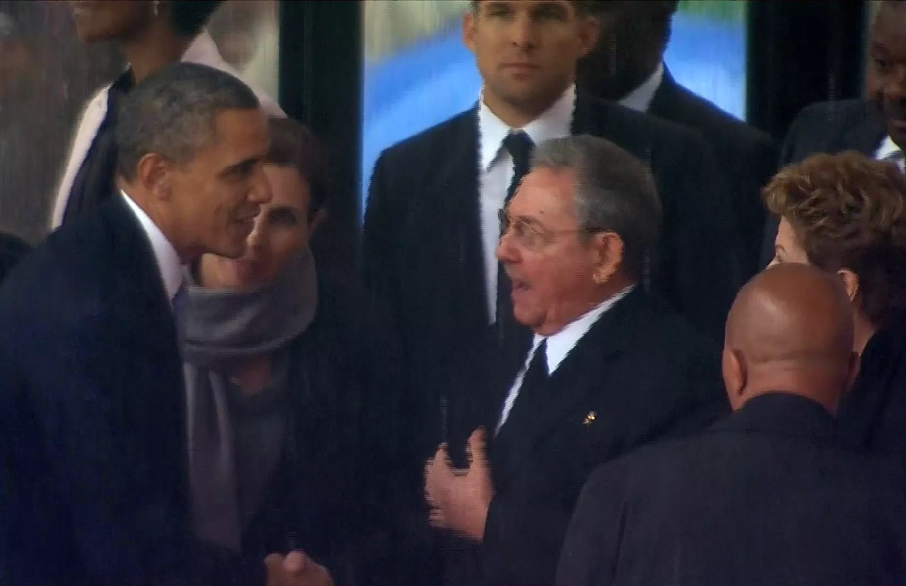 APTOPIX South Africa Mandela Memorial Obama Castro