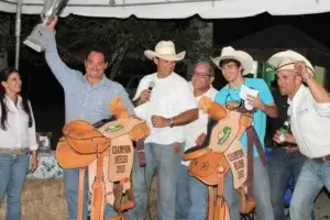 Sky View Ranch celebra con éxito su VI Competencia Internacional de Rodeo