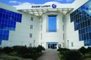 Alcatel negocia su filial del área   empresarial