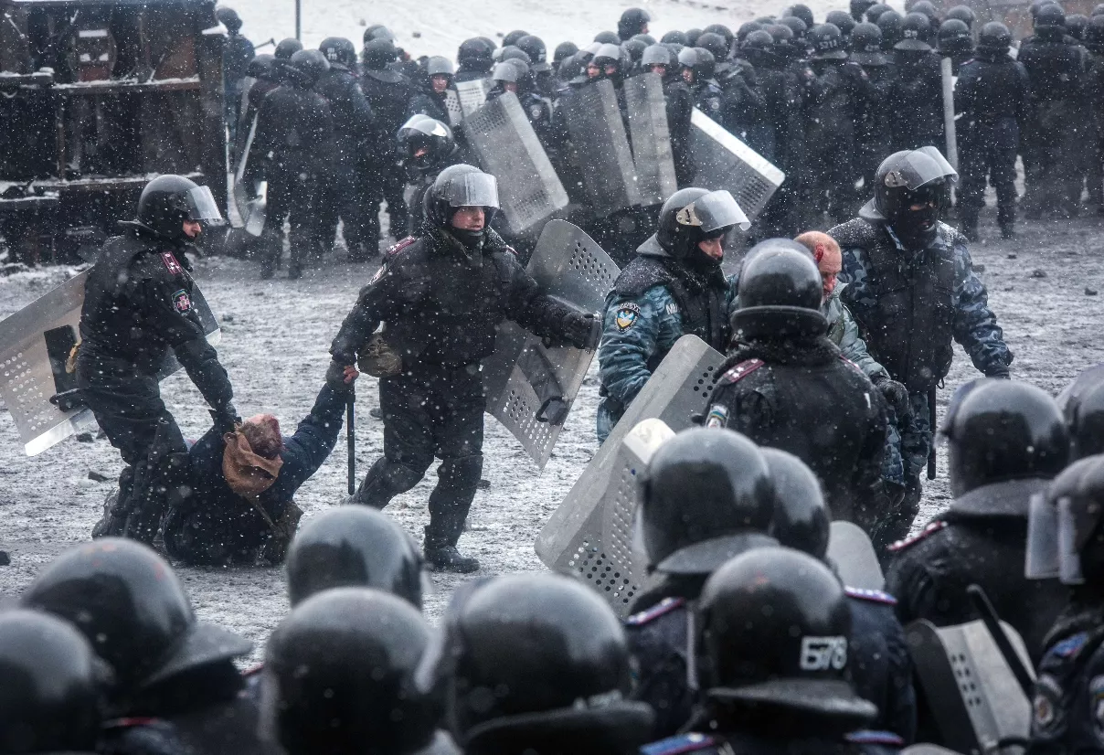  En Kiev diferencias  dejan cinco muertos