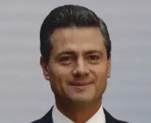 Peña Nieto se despide de cuerpo militar que López Obrador promete disolver