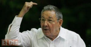 Raúl Castro pide a Obama use órdenes ejecutivas para desmantelar embargo