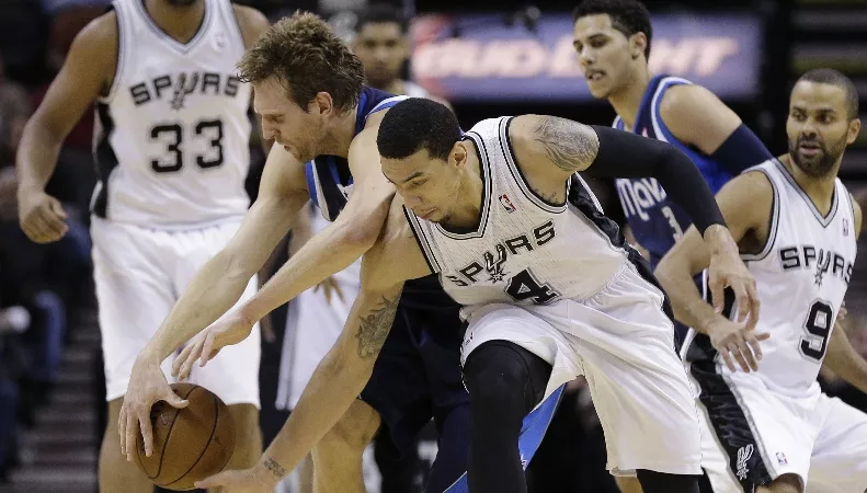 Dirk Nowitzki, Danny Green