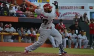 Leones ganan quinto partido en línea; superan a los Gigantes 4X2