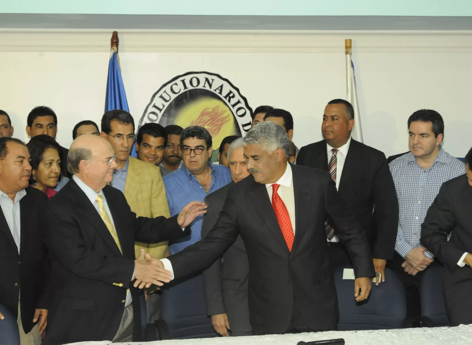 Firman Pacto Hipolito Y Miguel.