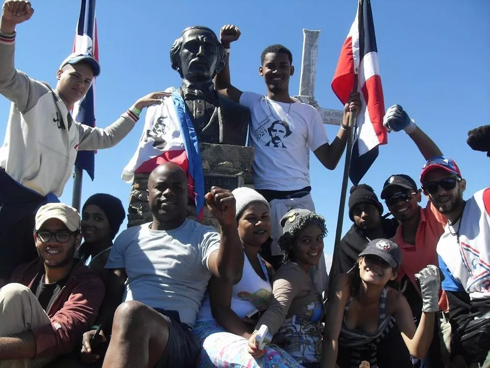 Juventud Duartiana concluye escalada al Pico Duarte en homenaje al Padre de la Patria