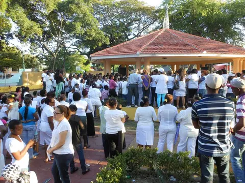 Parroquia y residentes de Villa Faro enfrentados por construcción de destacamento en parque