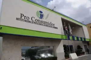 Pro Consumidor reitera prohibición de cobrar 10% de comida para llevar