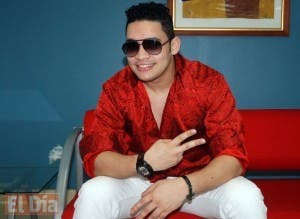 Policía recupera carro robado al cantante Rafely Rosario