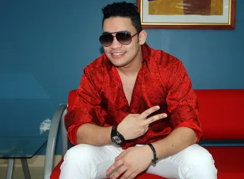 Policía recupera carro robado al cantante Rafely Rosario