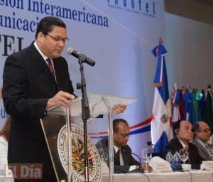 Expertos piden más inversión banda ancha