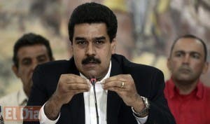 Venezuela le da 48 horas para salir del país a diplomáticos de EEUU