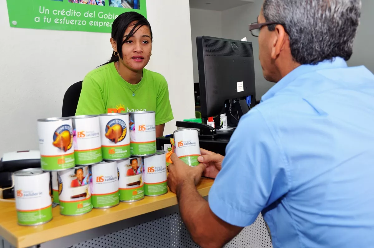 Banca Solidaria promueve necesidad del ahorro entre micros y pequeños empresarios