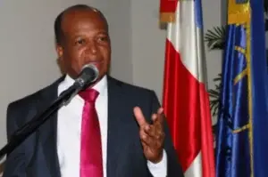 “El pueblo está enamorado del presidente Danilo Medina”, asegura Héctor Mojica