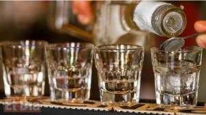 El alcohol, principal factor de riesgos para  cáncer de hígado