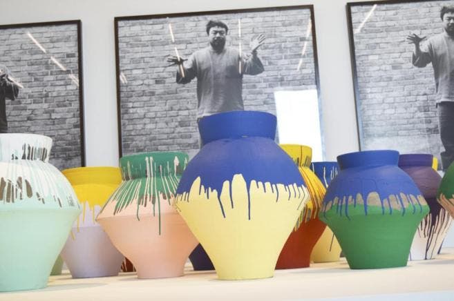 Ai Weiwei resta importancia a rotura por artista dominicano de jarrón de USD 1 millón