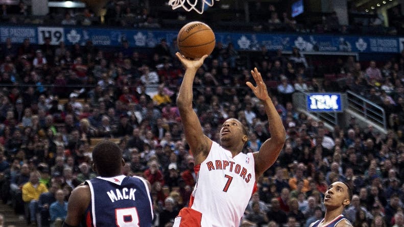 Lowry fuera del Juego 5 contra Sixers por lesión en el tendón de la corva