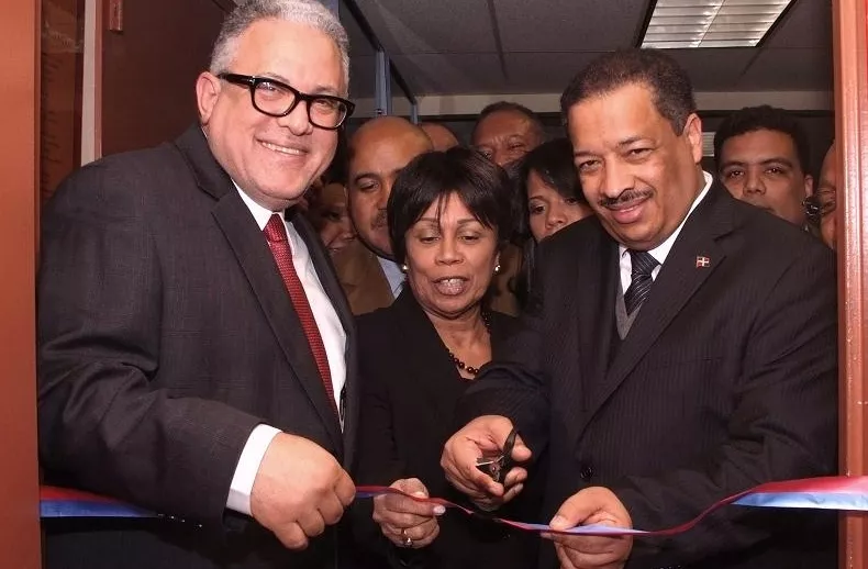 Junta reabre las oficinas en NY