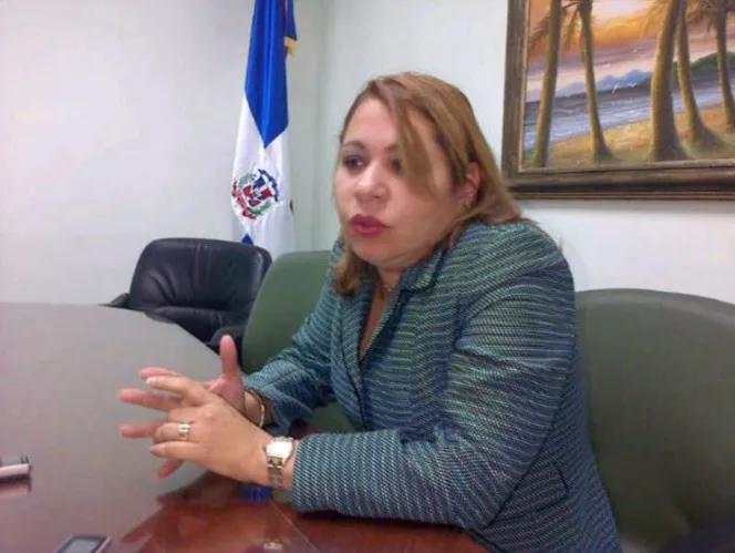 Procuradora niega persiga a Bautista