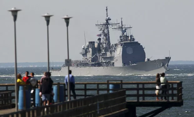 Dos muertos en  tiroteo en una base naval de EE. UU. 