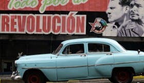 Compraventa de viviendas y vehículos en Cuba creció un 3% y un 20% en 2013