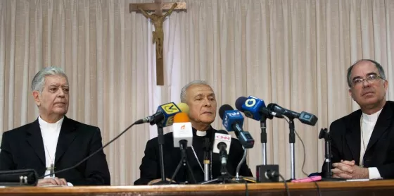 Dirigentes de la Iglesia durante la rueda de prensa hoy en Caracas. / S. D. (EFE)