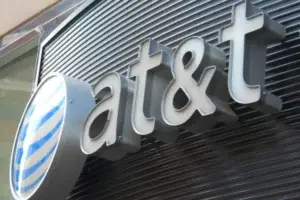 AT&T agrega el servicio de conexiones móviles en los autos