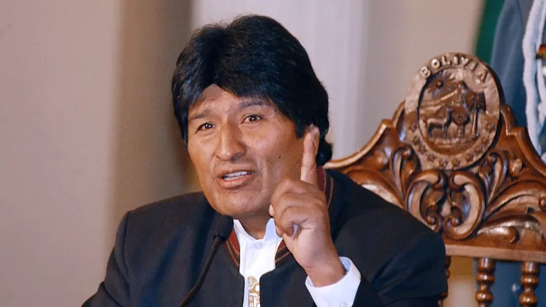 Evo Morales sugiere soldados 