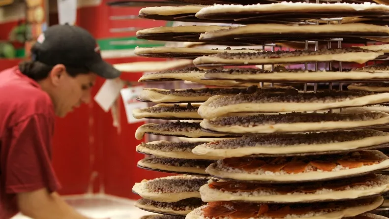 Cavaliers LeBron Papa Johns Apology Basketball