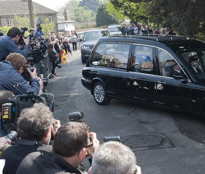 FUNERAL DE PEACHES GELDOF EN KENT
